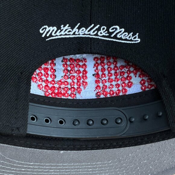 MITCHELL & NESS NHL NEW YORK RANGERS SCOREBOARD PRO CROWN SNAPBACK HAT NEW - Picture 4 of 4